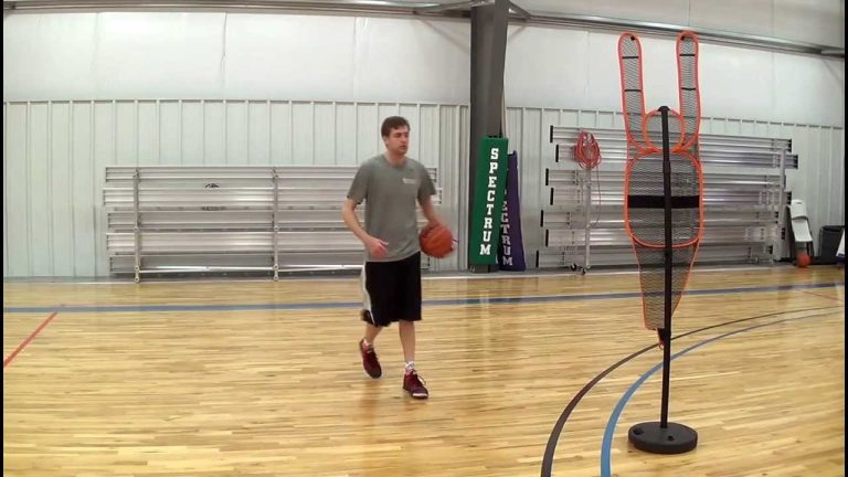 Mastering the Art of Shooting Off the Pick: Pro Tips for Basketball Players